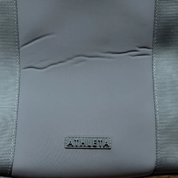 Athleta Diem Tote Bag Grey NWT - Picture 3 of 6